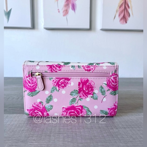 BETSEY JOHNSON Bag Foley Crossbody Wallet- Pink White Floral Rose LBFOLEY - Picture 4 of 8